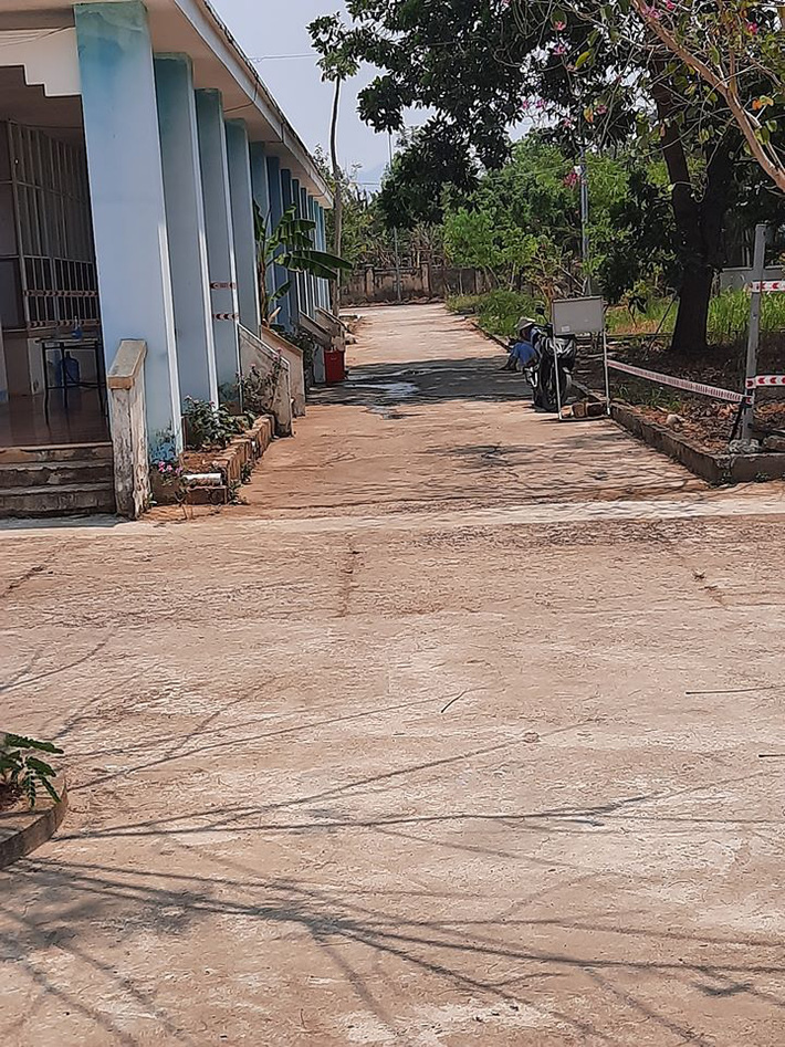 Chia sẻ của một người trực tiếp nằm tại khoa cách ly Covid-19 về nữ y sĩ lương 4 triệu/tháng nhưng sẵn sàng lấy một nửa đóng cho bệnh nhân mà không cần hoàn trả khiến ai nấy cảm động-1