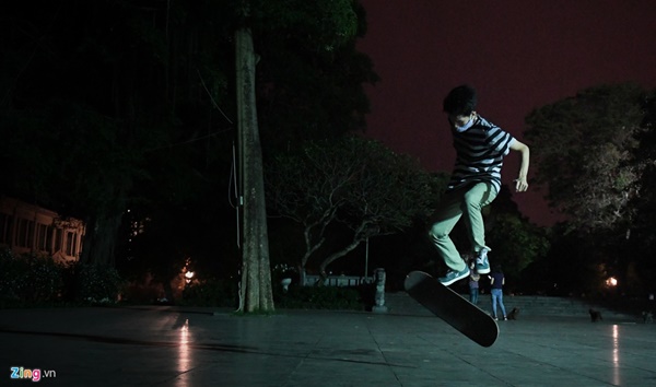 Hà Nội: Phố phường vắng bóng người 60 phút Giờ trái đất-5