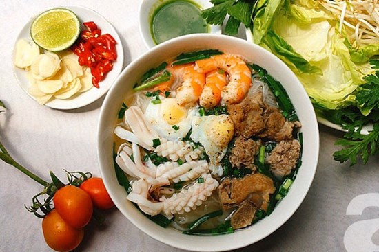 Cần gì đi Vũng Tàu mới được ăn hủ tiếu mực, tôi tự nấu cũng ngon không thua nhà hàng!