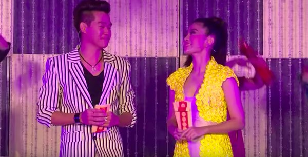 Clip Mai Phương - Phùng Ngọc Huy song ca: Xót xa cảnh vẫn còn bên nhau nhiều năm trước-2