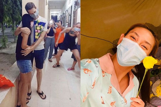 Tỏ tình bạn gái ngay tại khu cách ly, chàng trai Tây khiến dân tình trầm trồ khen