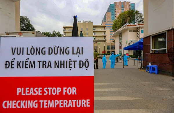 4 yếu tố khiến ổ dịch ở Bệnh viện Bạch Mai phức tạp-1