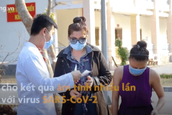 Chuỗi ngày u ám của một gia đình nhiễm COVID-19 và khi nắng xuân nhẹ nhàng sưởi ấm khắp Vũ Hán: Bố mẹ và tôi đều còn sống là điều quan trọng nhất”-4