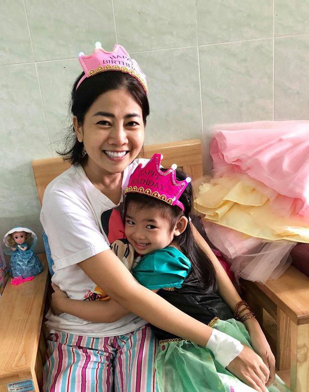 Bật khóc trước status cuối cùng Mai Phương dành cho con gái: Tình yêu của mẹ sẽ theo con đến suốt cuộc đời!-1