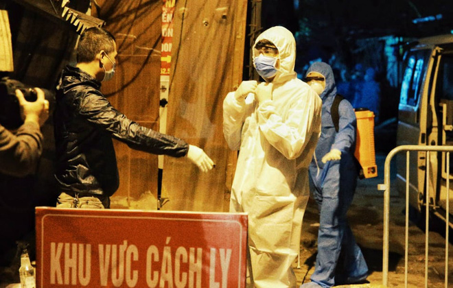 Câu chuyện về các phóng viên lăn xả vào điểm nóng để có được những hình ảnh, tin bài chân thực nhất trong mùa dịch Covid-19 tại Việt Nam-13