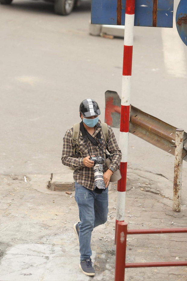 Câu chuyện về các phóng viên lăn xả vào điểm nóng để có được những hình ảnh, tin bài chân thực nhất trong mùa dịch Covid-19 tại Việt Nam-17