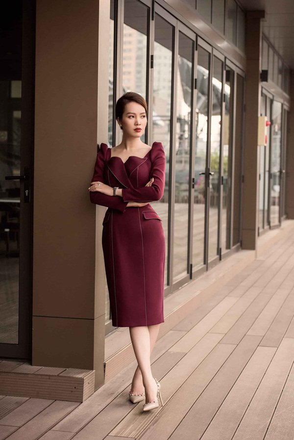 Bảo Thanh đụng đầm ôm gợi cảm với Á hậu Thuỵ Vân, ai cũng cân não” xem body nào đẹp nhất-9