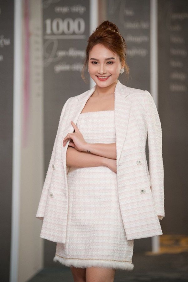 Bảo Thanh đụng đầm ôm gợi cảm với Á hậu Thuỵ Vân, ai cũng cân não” xem body nào đẹp nhất-12