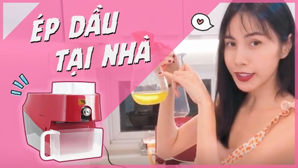 Người ta đập hộp giày hiệu, túi hiệu,&nbsp;nhà Thuỷ Tiên mỗi lần đập hộp toàn máy chế biến đồ ăn, thức uống-4