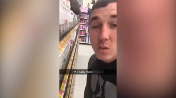 Tự quay clip với hành động phản cảm trong siêu thị còn ngang nhiên thách thức Ai sợ corona?”, nam thanh niên khiến dân mạng dậy sóng đòi tống vào tù-1