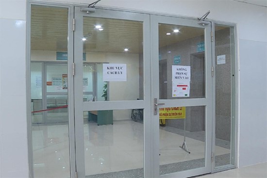 Đà Nẵng: Nữ du khách Mỹ có biểu hiện ho, sốt trốn khỏi bệnh viện khi chuẩn bị cách ly