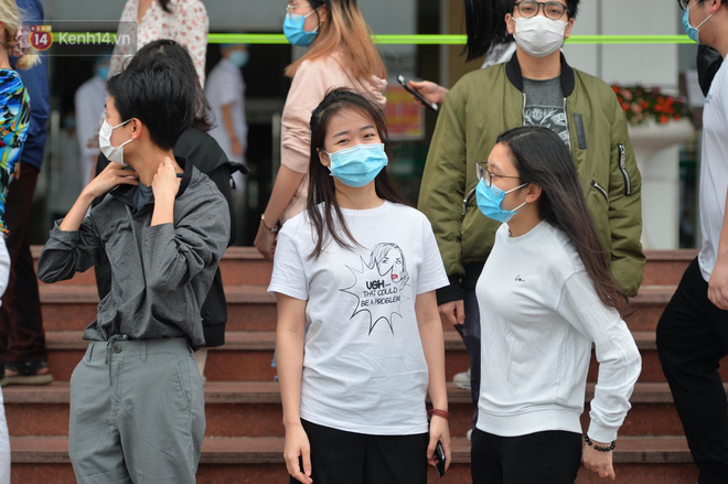 Ảnh: Bệnh nhân thứ 17 và 26 ca mắc Covid-19 khác khỏi bệnh-3