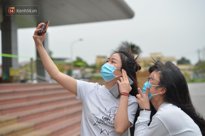 Ảnh: Bệnh nhân thứ 17 và 26 ca mắc Covid-19 khác khỏi bệnh-4