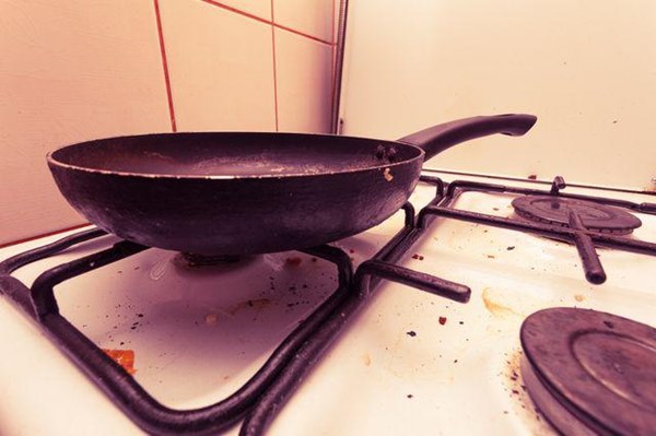 8 vật dụng quen thuộc trong gia đình có thể biến thành độc hại nếu sử dụng không đúng cách-2