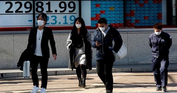 Tokyo xuất hiện ổ dịch Covid-19 mới, Nhật Bản cấm du khách nhiều nơi nhập cảnh-1