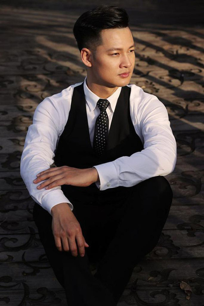 Showbiz Việt chuyển mình thời Covid-19: Tuấn Hưng diễn online, khán giả chuyển khoản, Sam - Ngô Kiến Huy làm họp báo qua livestream-2