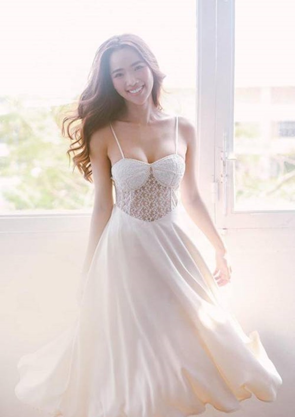 Giảm tận 20kg sau sinh, vợ Ưng Hoàng Phúc gia nhập hội gái 3 con” sở hữu body quyến rũ-1