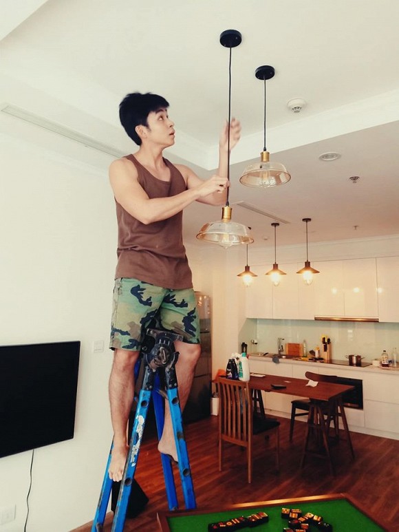 Không gian căn hộ ấm cúng của Jun Phạm sau khi thiết kế lại-1