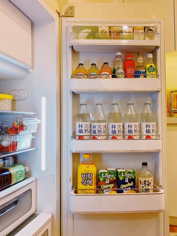 Không gian căn hộ ấm cúng của Jun Phạm sau khi thiết kế lại-8