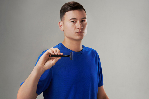 Văn Lâm làm người mẫu đại diện giúp CLB Thái Lan bán khẩu trang đặc biệt, quyên tiền chống dịch Covid-19-3