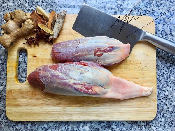 Mẹ đảm học công thức tự làm bắp bò rim đặc sản miền Trung-1