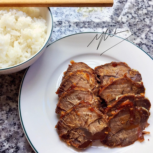 Mẹ đảm học công thức&nbsp;tự làm bắp bò rim đặc sản miền Trung-7