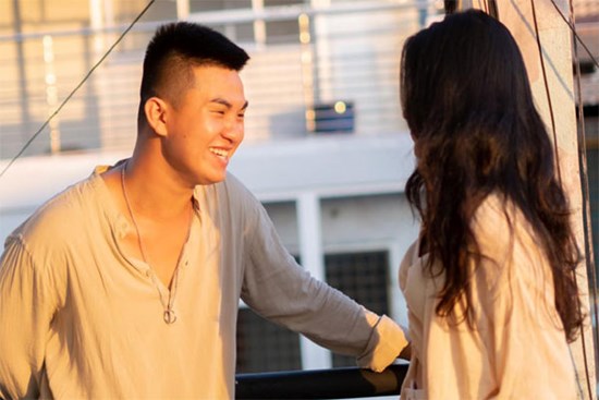 Cô bạn Sài Gòn thoát ế trong khu cách ly: Chốt nhanh gọn chỉ nhờ 1 ly trà sữa, khi đi một mình khi về một đôi