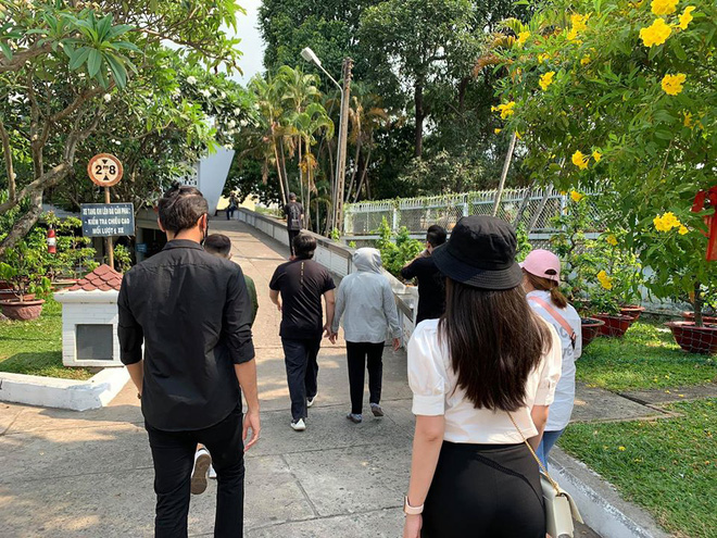 Bạn bè đồng loạt chia sẻ khoảnh khắc vĩnh biệt cố nghệ sĩ Mai Phương: An nghỉ nhé, một chiến binh dũng cảm!-15