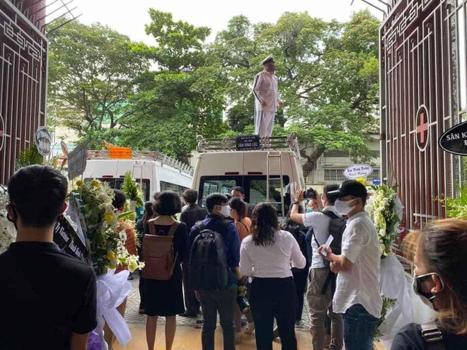 Bạn bè đồng loạt chia sẻ khoảnh khắc vĩnh biệt cố nghệ sĩ Mai Phương: An nghỉ nhé, một chiến binh dũng cảm!-13