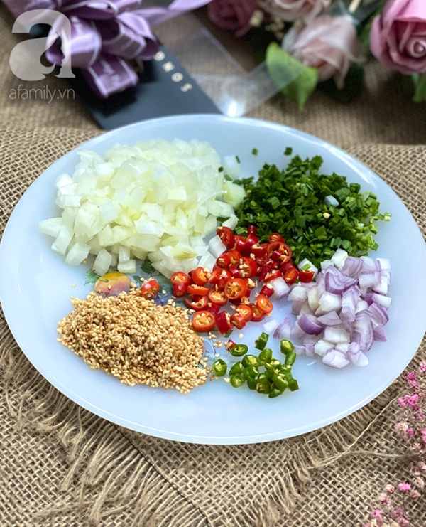 Vụng mấy cũng làm được trứng ngâm xì dầu ăn siêu ngon-3