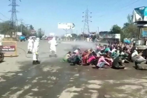 Quả bom hẹn giờ khiến Ấn Độ có nguy cơ vỡ trận vì Covid-19: Khu ổ chuột lớn nhất châu Á với hơn 1 triệu dân, 80 người phải chung nhau một nhà vệ sinh-8