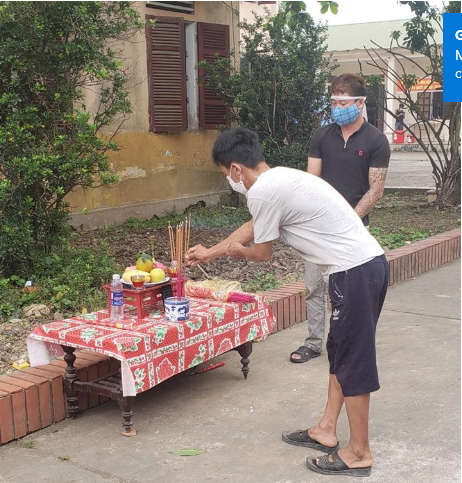 Thanh niên đau đớn lập bàn thờ vọng, chịu tang bố trong khu cách ly-1