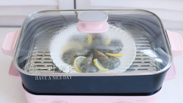 Quên gừng hay rượu đi, hấp tôm cho thứ này vào đảm bảo không tanh, ngọt thơm vô đối-2