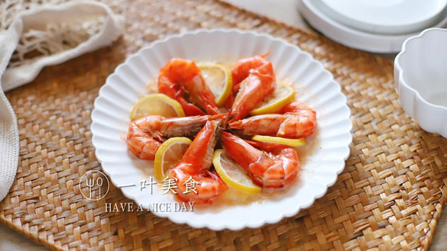 Quên gừng hay rượu đi, hấp tôm cho thứ này vào đảm bảo không tanh, ngọt thơm vô đối-3