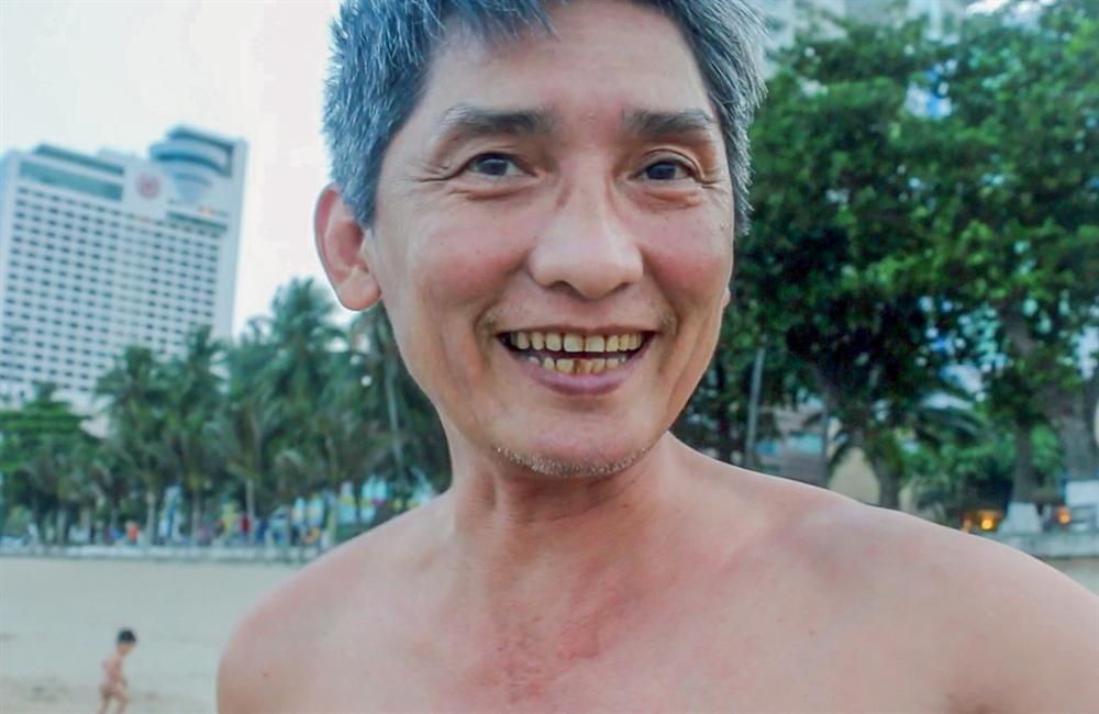 Nha Trang ra quân cưỡng chế người tắm biển-9