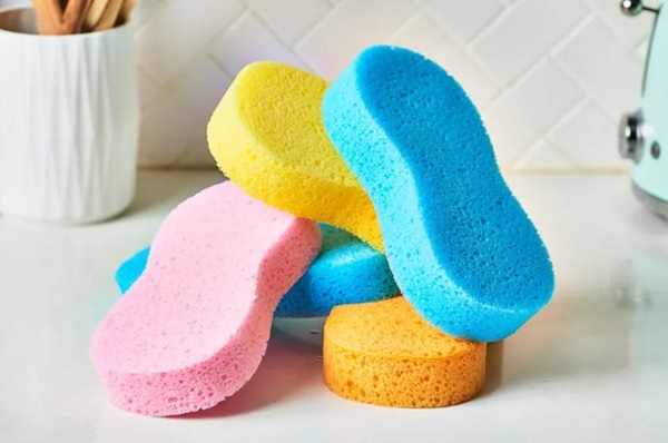 Biết được công dụng này của miếng bọt biển bạn sẽ luôn để nó ở trong tủ lạnh-3