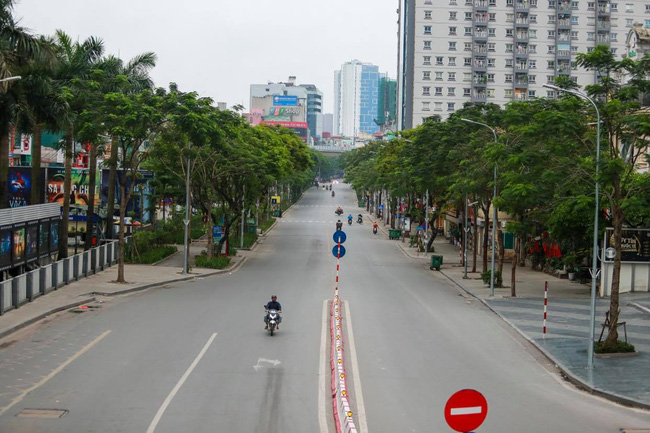 Hà Nội buổi sáng đầu tiên sau chỉ thị cách ly toàn xã hội-2