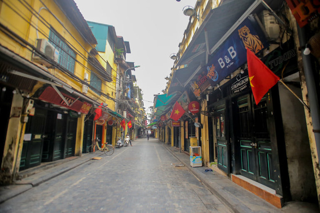 Hà Nội buổi sáng đầu tiên sau chỉ thị cách ly toàn xã hội-8