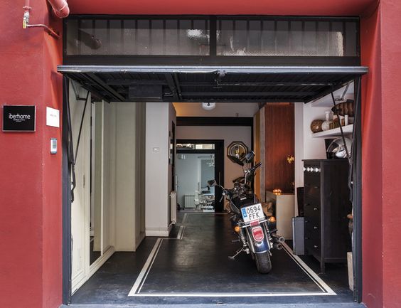 Ngôi nhà 30m² khiến chủ nhân chỉ muốn ở trong nhà do cách thiết kế kết hợp không gian sống và sở thích giải trí cá nhân-2