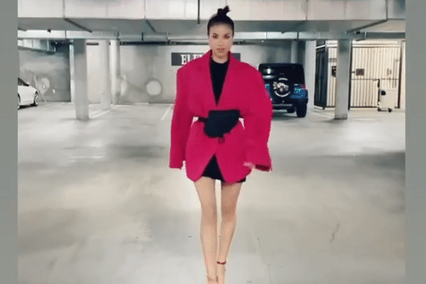 Nghi vấn Phạm Hương đã mang thai lần 2 khi lộ bụng to bất thường-4