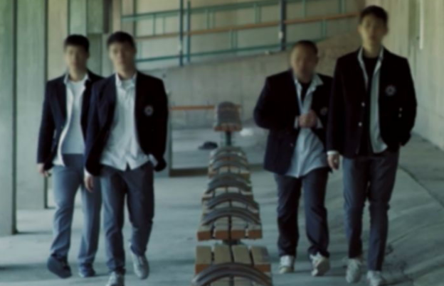 Nữ sinh trung học bị bạn cùng trường xâm hại tình dục tập thể, đáng phẫn nộ hơn là hành vi của nghi phạm trước khi làm nhục nạn nhân-2