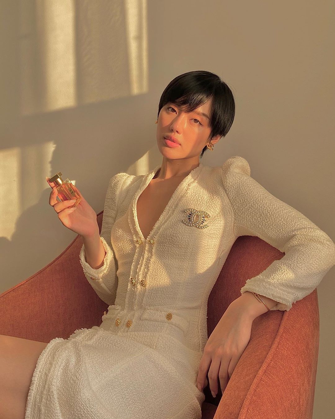 10 gợi ý lên đồ họp online mùa dịch: Phượng Chanel cũng xuất sắc chẳng kém mỹ nhân nào trong Vbiz-7