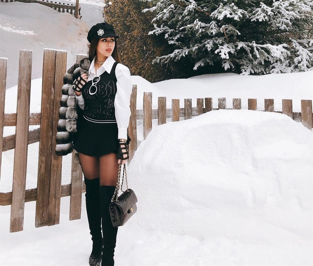 Tiên Nguyễn toàn đeo túi hàng hiệu, có chiếc Chanel cá sấu 40.000 USD-7