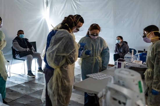 Bệnh nhân Covid-19 tại Mỹ có thể tán gia bại sản vì chi phí điều trị