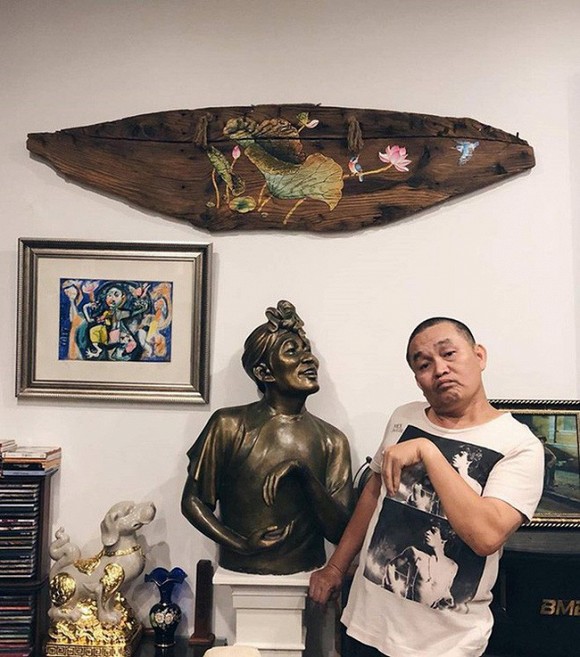 Nghệ sĩ Xuân Hinh khoe phòng để đồ, hé lộ bộ sưu tập áo dài đủ loại-7