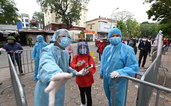 Điều gì sẽ xảy ra nếu F0 lọt lưới: Chuyên gia dịch tễ nêu 2 tình huống và cách chặn nguồn lây-1