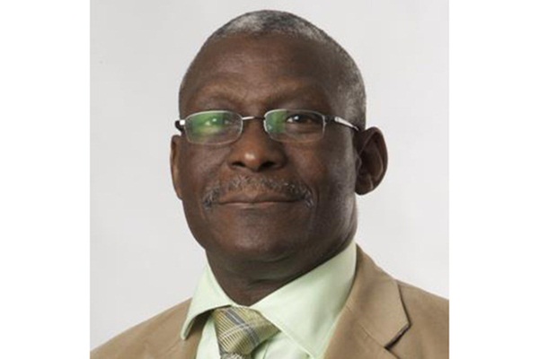 Dành 40 năm cứu người, bác sĩ qua đời do Covid-19 đến cuối đời vẫn nhất quyết không chịu đi viện vì sợ bệnh nhân thiếu giường-1