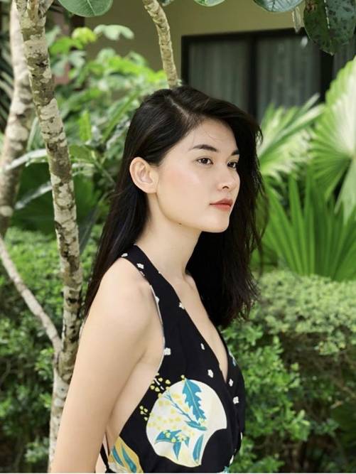 Lâu lâu mới diện bikini một lần, Á hậu ngoan hiền nhất Vbiz lại mắc lỗi hài hước-1