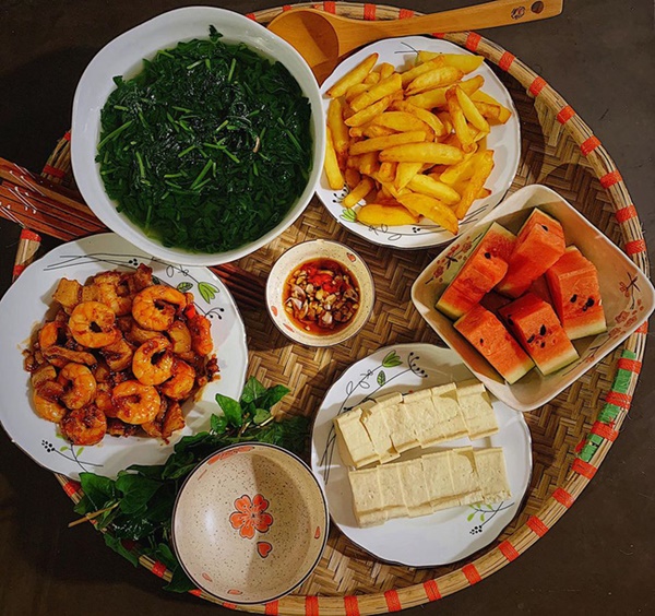 Thực đơn cả tuần ngày nào cũng ngon đẹp lung linh, các mẹ khỏi đau đầu hôm nay ăn gì-1