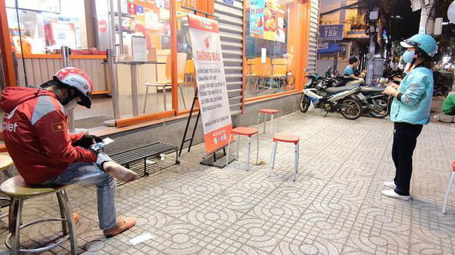 Giao hàng qua cần câu 2m, chuyển đồ bằng flycam ngàn USD-1